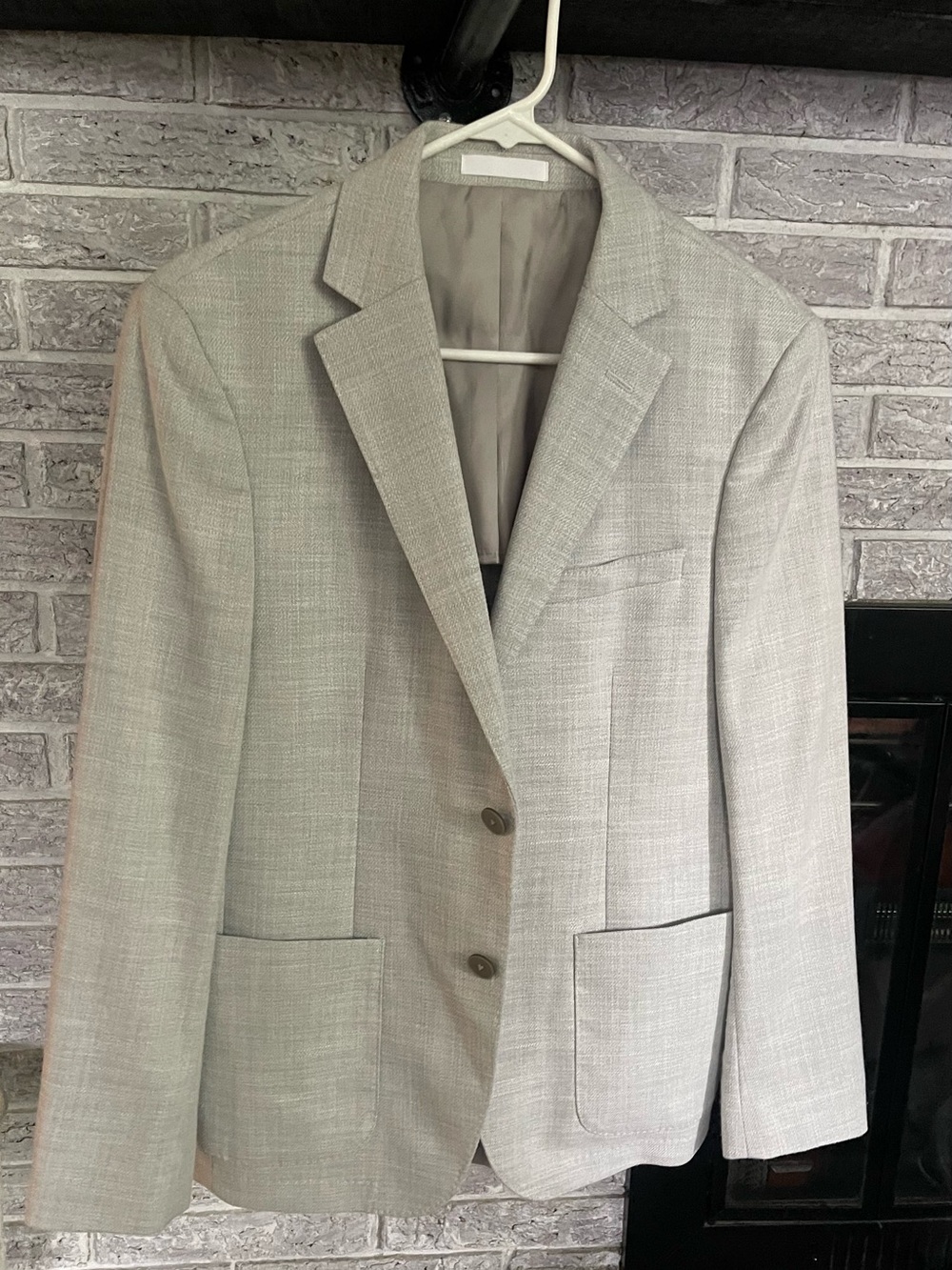 Calvin Klein Men's Slim Fit Light Gray Classic Two-Button Blazer